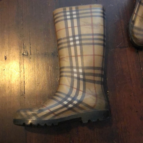 Burberry Rain boots - Picture 2 of 3